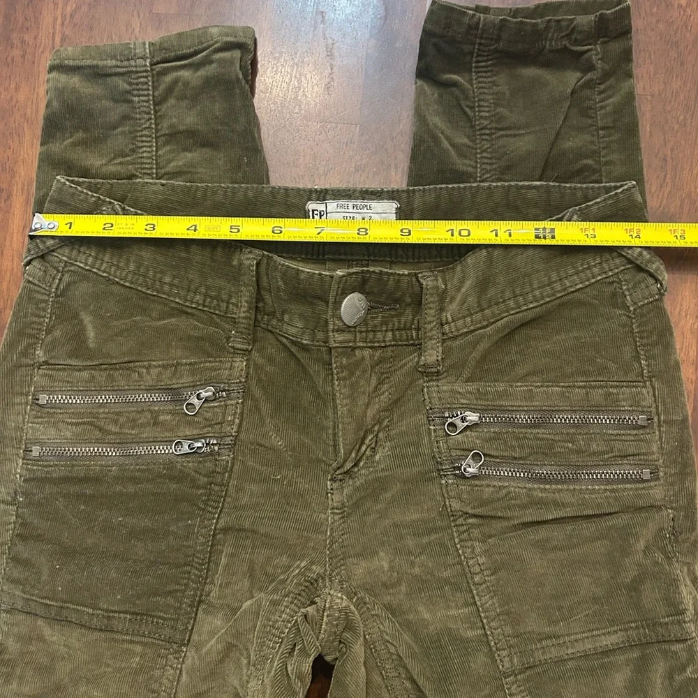 Free People Army Green Corduroy Pants with Zipper Details Size 2 - Picture 4 of 8
